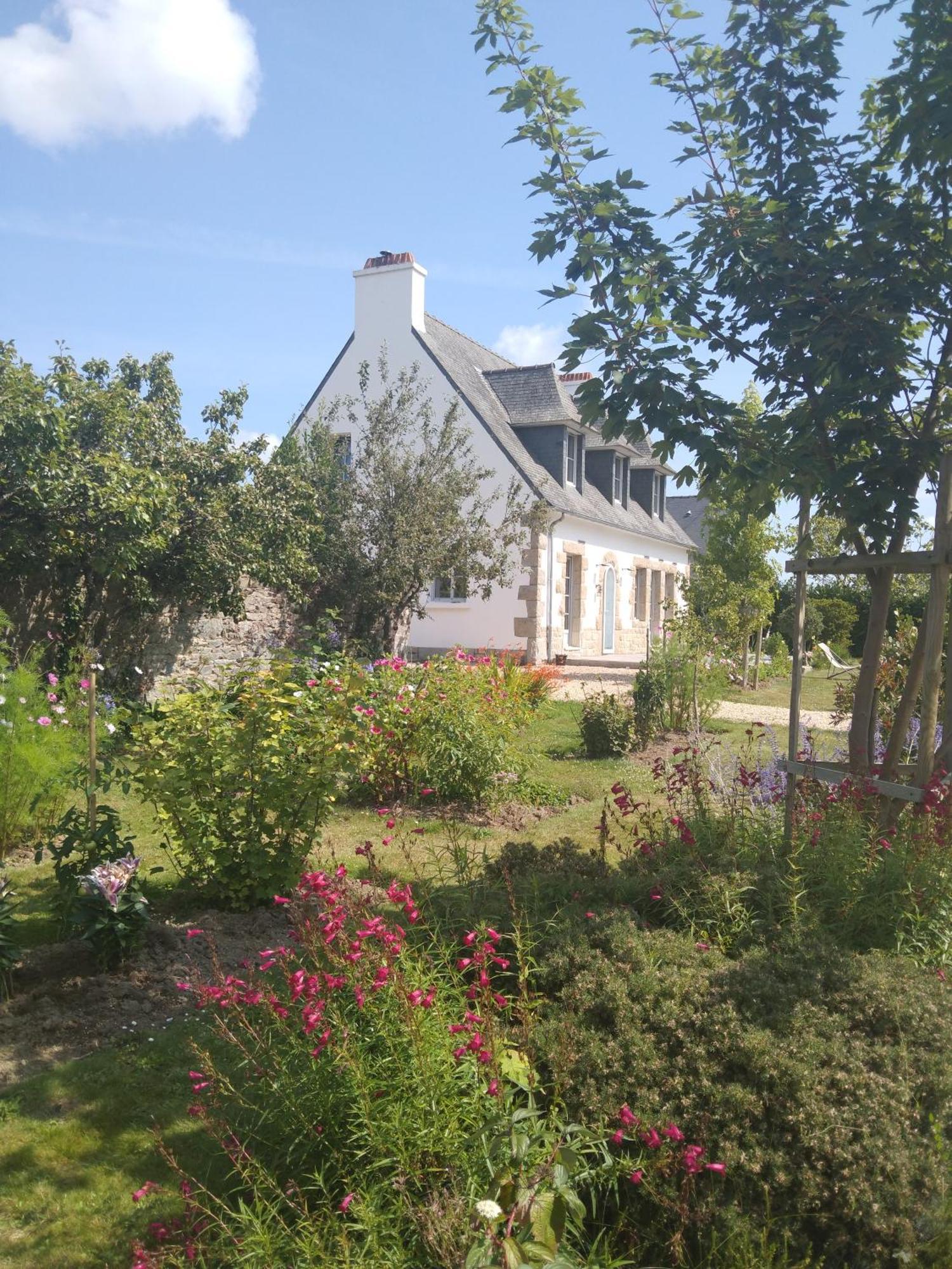 Bnb La Neo Bretonne Minihy-Treguier Exterior photo